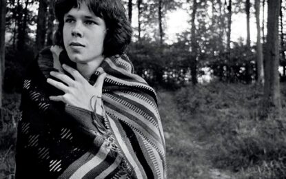 La historia secreta de Nick Drake, el genio que grabó tres discos perfectos y no vendió nada en vida