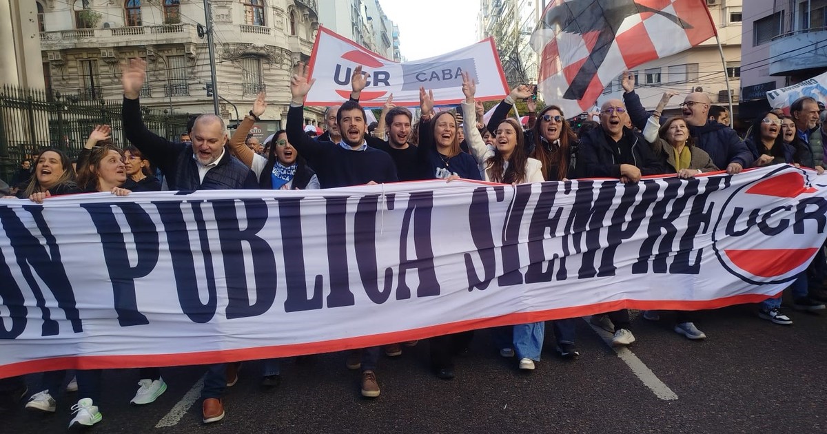 tras-el-fallo-de-la-corte,-en-el-gobierno-dicen-que-cumpliran-con-los-pagos-de-«becas-y-salarios»-a-las-universidades,-pero-no-con-la-ley-completa
