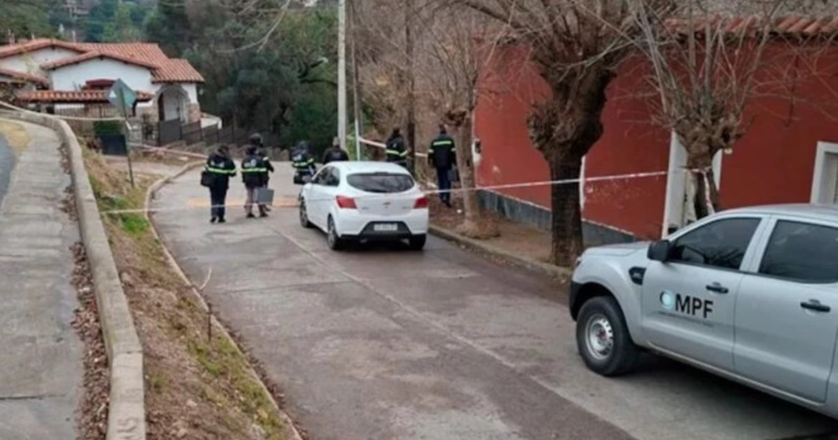 encontraron-el-cuerpo-de-una-mujer-a-150-metros-del-lugar-donde-hace-semanas-hallaron-un-craneo:-investigan-la-conexion-entre-los-casos
