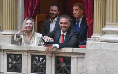Dólares en efectivo, una herencia millonaria y propiedades: qué declaran en sus patrimonios Santilli y los otros jefes del Gabinete tras el escándalo Adorni