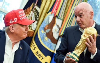 Entre los elogios y el pacto secreto: la historia de cómo Trump se devora a Infantino