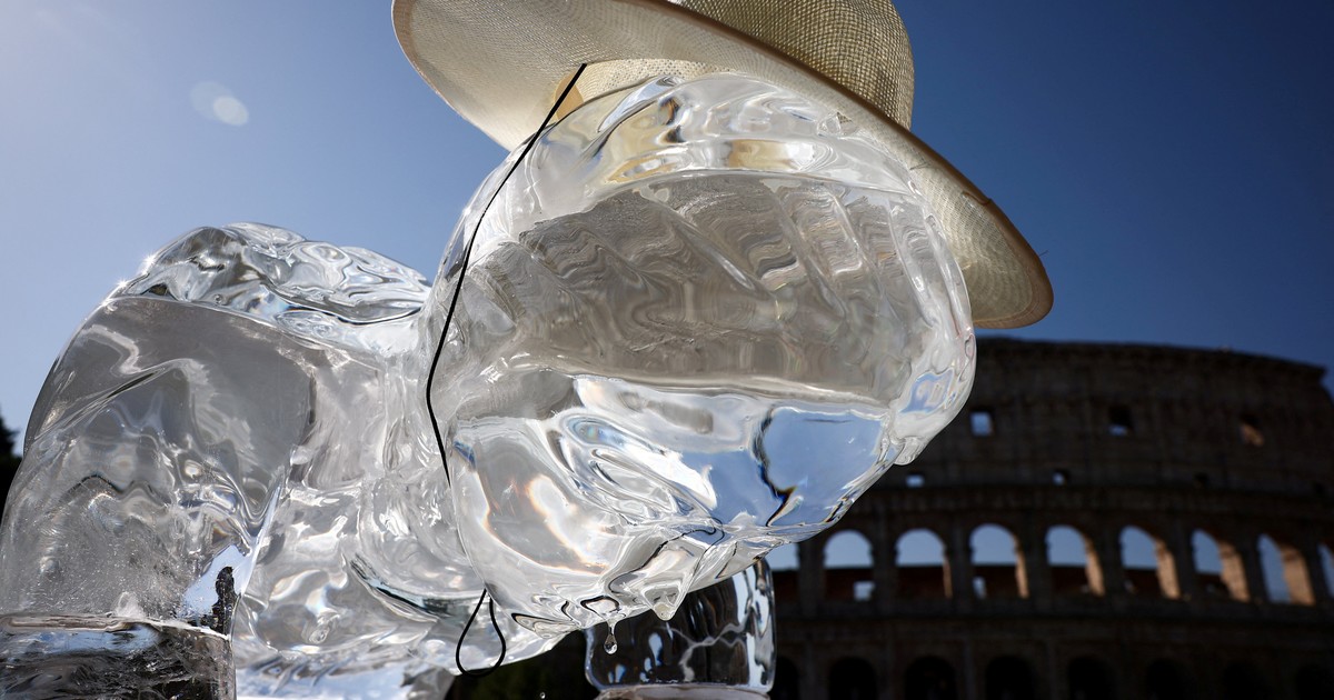 oleada-de-calor-en-italia:-45-grados-en-sicilia-y-cerdena,-alerta-roja-en-15-ciudades-y-riesgo-de-muertes-por-deshidratacion