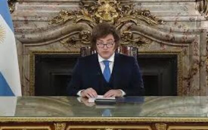 Javier Milei presentó reformas estructurales para el Banco Central y apuntó contra la «alta política»