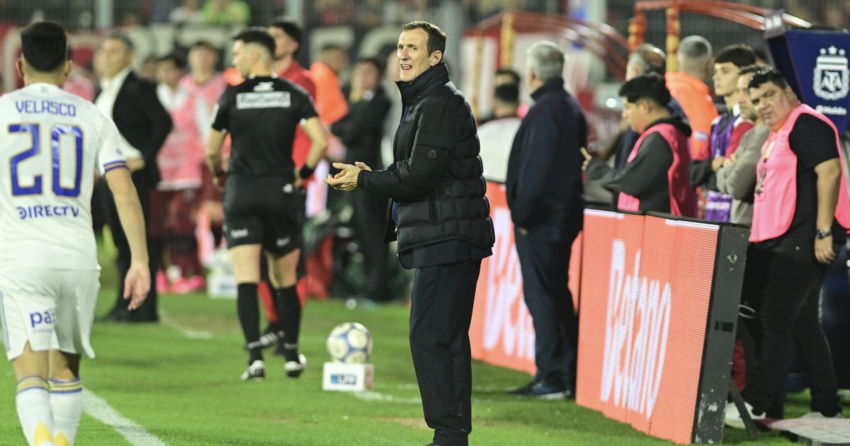 arruabarrena-lamento-los-«errores-tontos»-de-boca-y-revelo-por-que-mudara-su-localia-de-la-bombonera-a-la-cancha-de-huracan