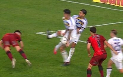 Polémica en Rosario: la mano de Di Lollo que hizo estallar al Coloso y desató el reclamo de todo Newell’s vs Boca