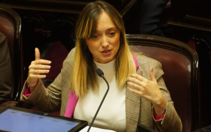 Anabel Fernández Sagasti pide participar virtualmente de la sesión por la Ley de Tierras por su avanzado embarazo