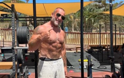 Dorian Yates, leyenda del culturismo, 64 años: «Sigo haciendo entrenamiento con pesas porque es la base. También hago sauna, baños de agua fría, ciclismo, senderismo, HIIT, yoga y más»
