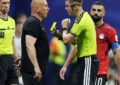 Escándalo con el técnico de Egipto que enfrentó a la Argentina en el Mundial: terminó desmayado mientras se peleaban sus dos esposas