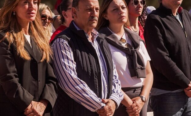 Quintela volvió a repartir Chachos para reactivar el consumo en La Rioja y Milei salió a cruzarlo