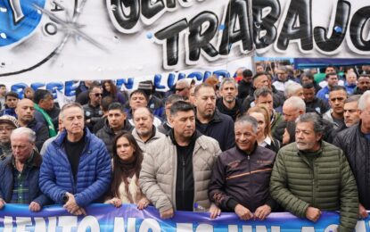 La CGT marchó por las familias endeudadas y le pidió al Gobierno que regule las tasas de interés de los préstamos