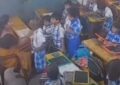 Un nene de 6 años recibió un cachetazo de su maestra, se descompensó y murió en la India