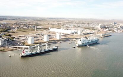 Denuncian que los recibidores de granos no acataron la conciliación obligatoria en Bahía Blanca y mantienen paralizados 400 camiones