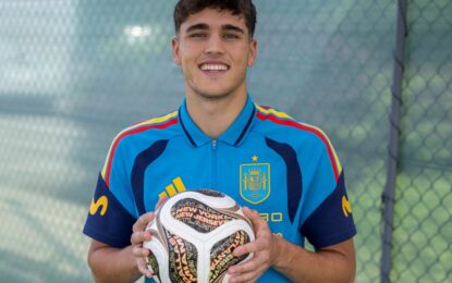 Pau Cubarsí, 19 años: “Mi familia y mis amigos me mantienen con los pies en la tierra. Son ellos quienes me recuerdan de dónde vengo y quién soy”