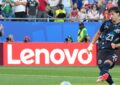Dos de los jugadores colgados en el «container» se burlaron tras la eliminación de River de la Copa Sudamericana