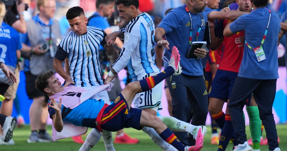 incidentes-en-la-final-del-mundial:-la-afa-anuncio-que-la-fifa-acepto-que-los-jugadores-sancionados-cumplan-las-fechas-en-amistosos
