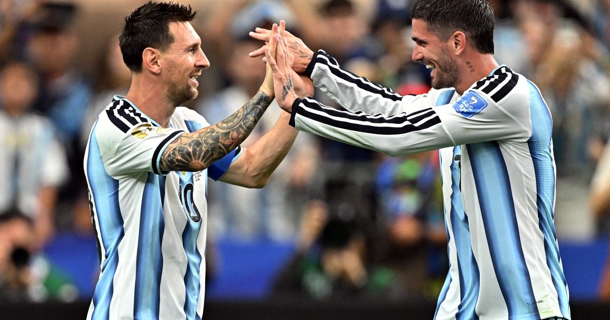 el-emotivo-mensaje-de-rodrigo-de-paul-para-despedir-a-messi-de-la-seleccion-argentina:-“gracias-por-hacernos-tan-pero-tan-felices,-no-te-imaginas-cuantas-sonrisas-sacaste”