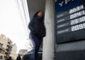 El Gobierno volvió a postergar la suba de impuestos a los combustibles para contener los precios