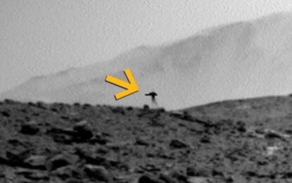 La NASA detectó una extraña «medusa» flotando en Marte