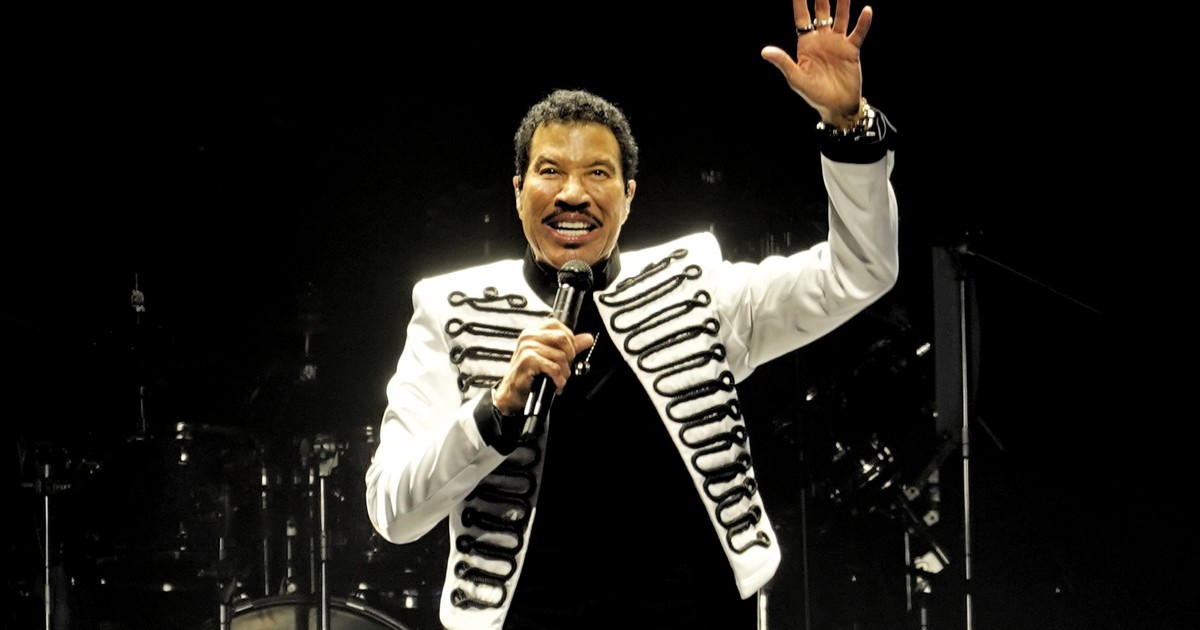 lionel-richie-fue-internado-en-terapia-intensiva-tras-tener-dificultades-para-terminar-de-pie-un-show