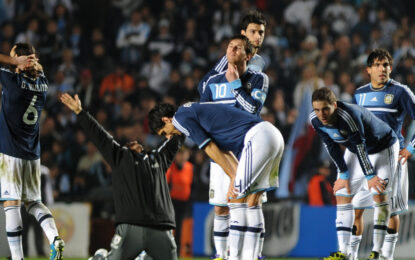 «No sabe el himno», “camina la cancha” y “no juega como en Barcelona”: cuando a Messi lo silbaron en la Argentina, la herida que Leo nunca pudo olvidar