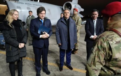 El peronismo busca hacer pie en Córdoba, pero Llaryora prioriza su reelección y mantiene un puente abierto con Milei