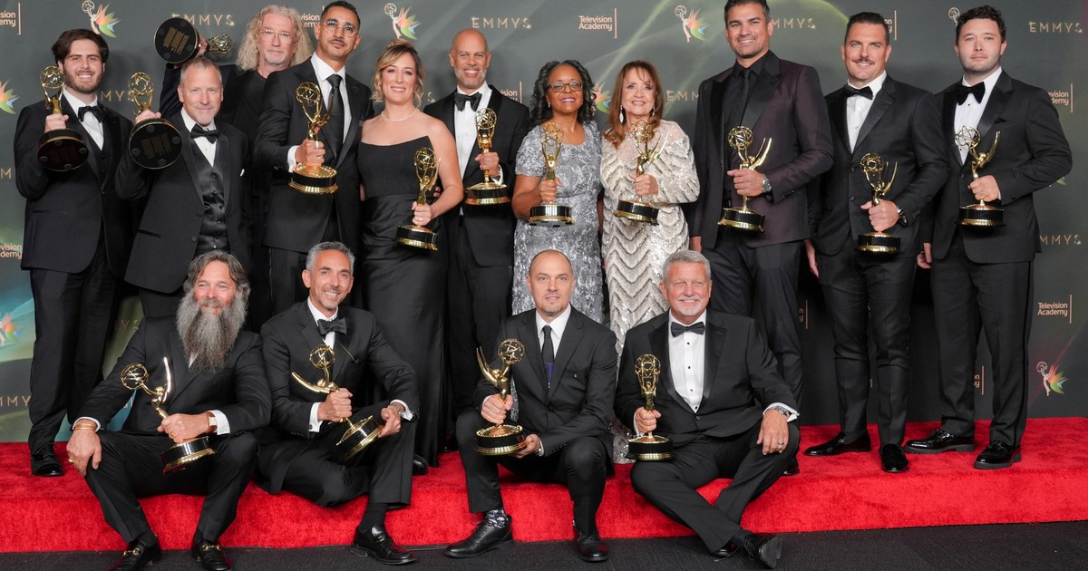 bad-bunny-gano-su-primer-emmy-gracias-a-su-espectaculo-de-medio-tiempo-del-super-bowl