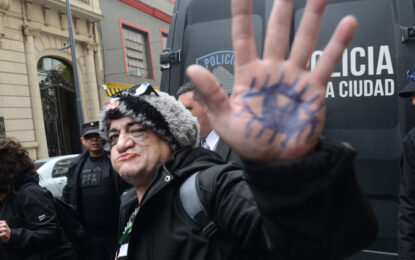 Volvió a suspenderse el juicio contra Pity Álvarez: para su defensa, está en riesgo «su propia vida»