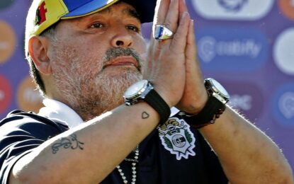 Juicio por Maradona: tensión durante la declaración de un perito y una historia clínica «puesta más linda»