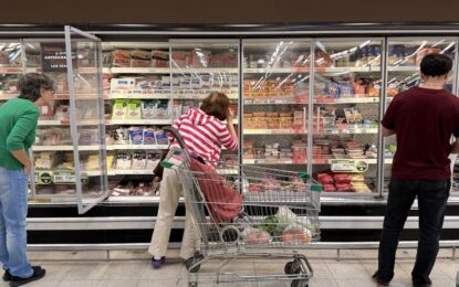 Sube la confianza del consumidor después de dos meses de caída: mejoras en el interior y en los sectores bajos