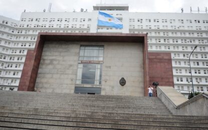 La justicia comenzó a investigar los mil millones de pesos de sobresueldos en la Armada