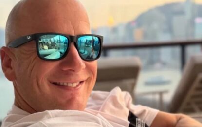 Un empresario de 42 años, dueño de un aeropuerto, muere en un accidente aéreo diez minutos después de despegar en los Alpes Suizos