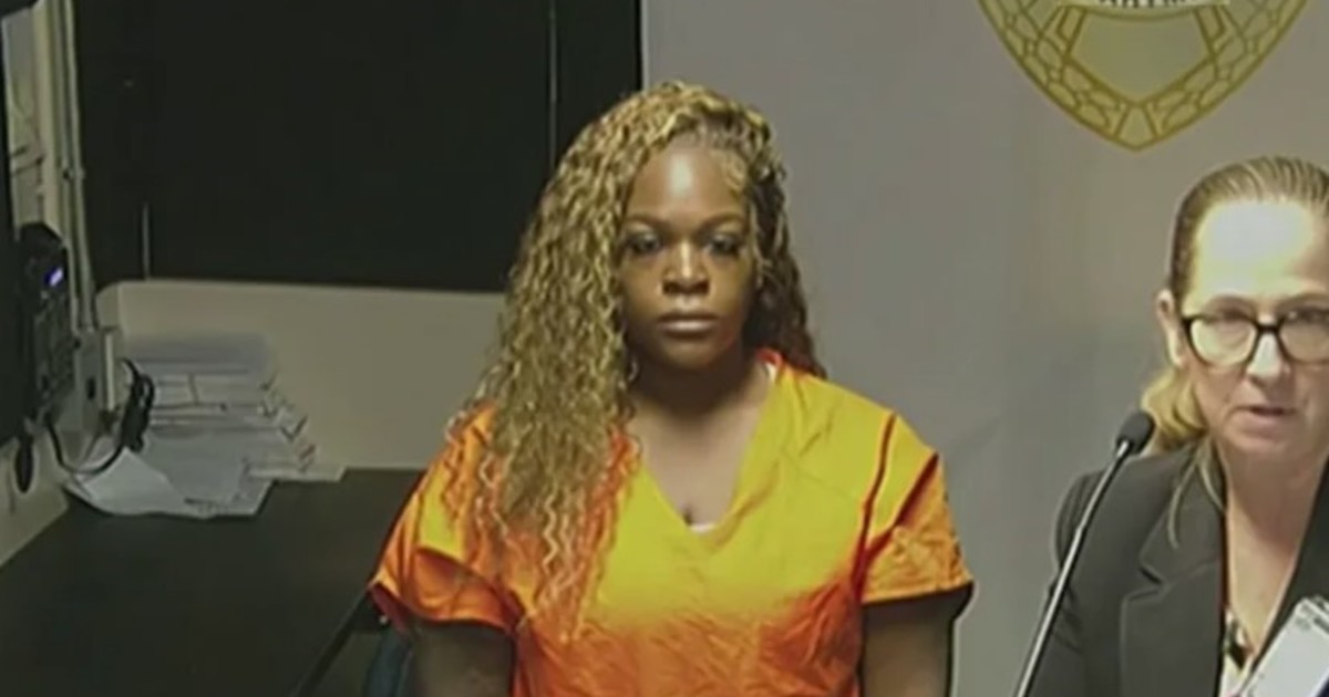 una-mujer-dejo-a-sus-cuatro-pequenos-hijos-en-casa-y-se-fue-en-un-crucero-a-las-bahamas