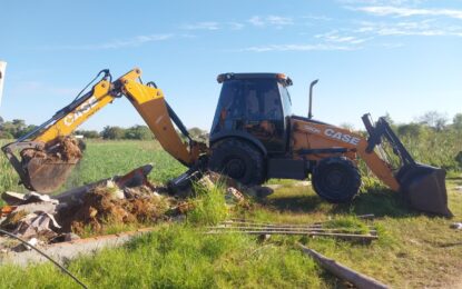 Municipio retiró relleno ilegal en la laguna Los Lirios para asegurar los desagües