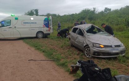 Presidencia Roque Sáenz Peña: un violento vuelco dejó a un automovilista con fractura expuesta