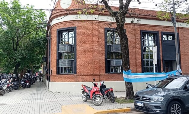 Juicio por violencia institucional en Fontana: declaran testigos de las víctimas y la comunidad reclama justicia y fin de la discriminación