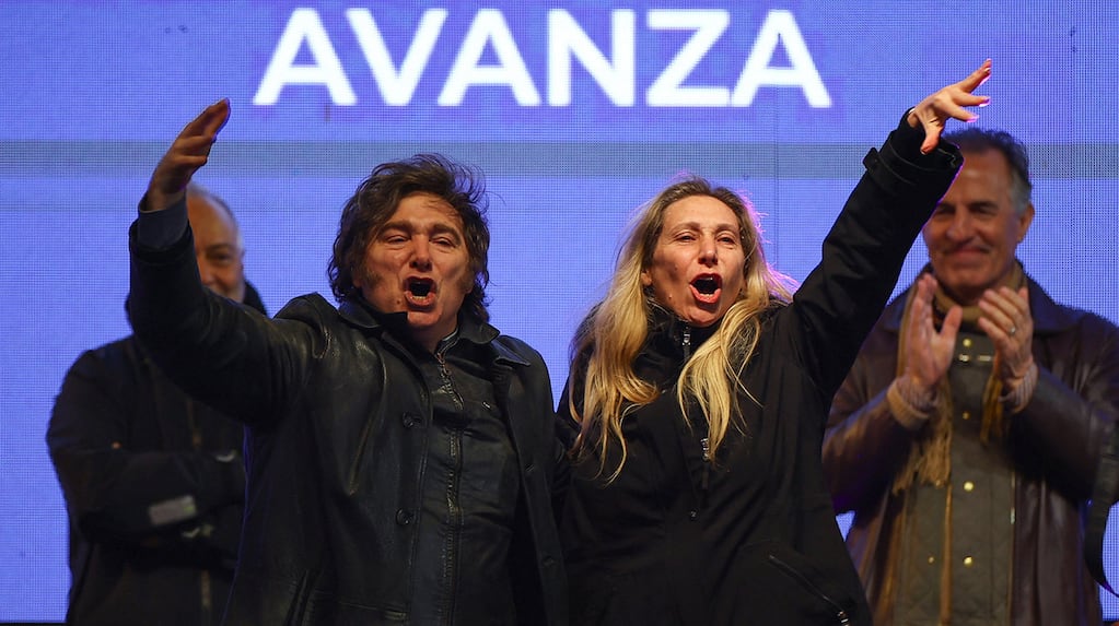 El presidente argentino Javier Milei y la secretaria general de la Presidencia Karina Milei