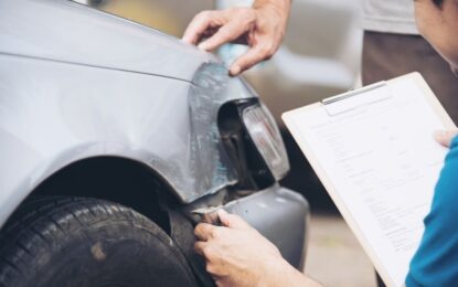 Por qué el seguro del auto suele ser más barato para las mujeres