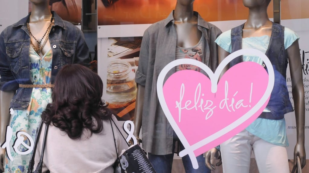El Día de la Madre es para el comercio una de las celebraciones más esperadas del año, pero en un contexto de consumo más medido, las expectativas empresarias son moderadamente positivas