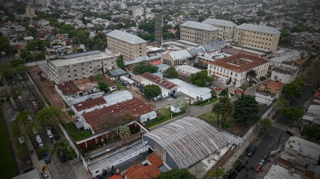 Con un siglo de historia, la cárcel de Devoto empieza a vaciarse y ya se piensa en el destino de sus terrenos