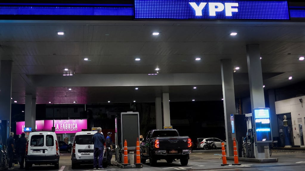 La Argentina tiene el gasoil más caro de América Latina: cuánto cuesta en Uruguay, Chile y Brasil
