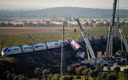 España: las cajas negras abren una nueva etapa en la investigación del choque ferroviario