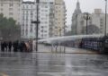 Incidentes al cierre de la Marcha Federal Universitaria: piedras, gases y balas de goma frente al Congreso, con diez efectivos heridos y 25 detenidos