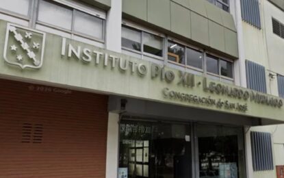 Escándalo en un colegio de Villa Bosch: alumnas denuncian que compañeros crearon y vendieron fotos de ellas desnudas con IA