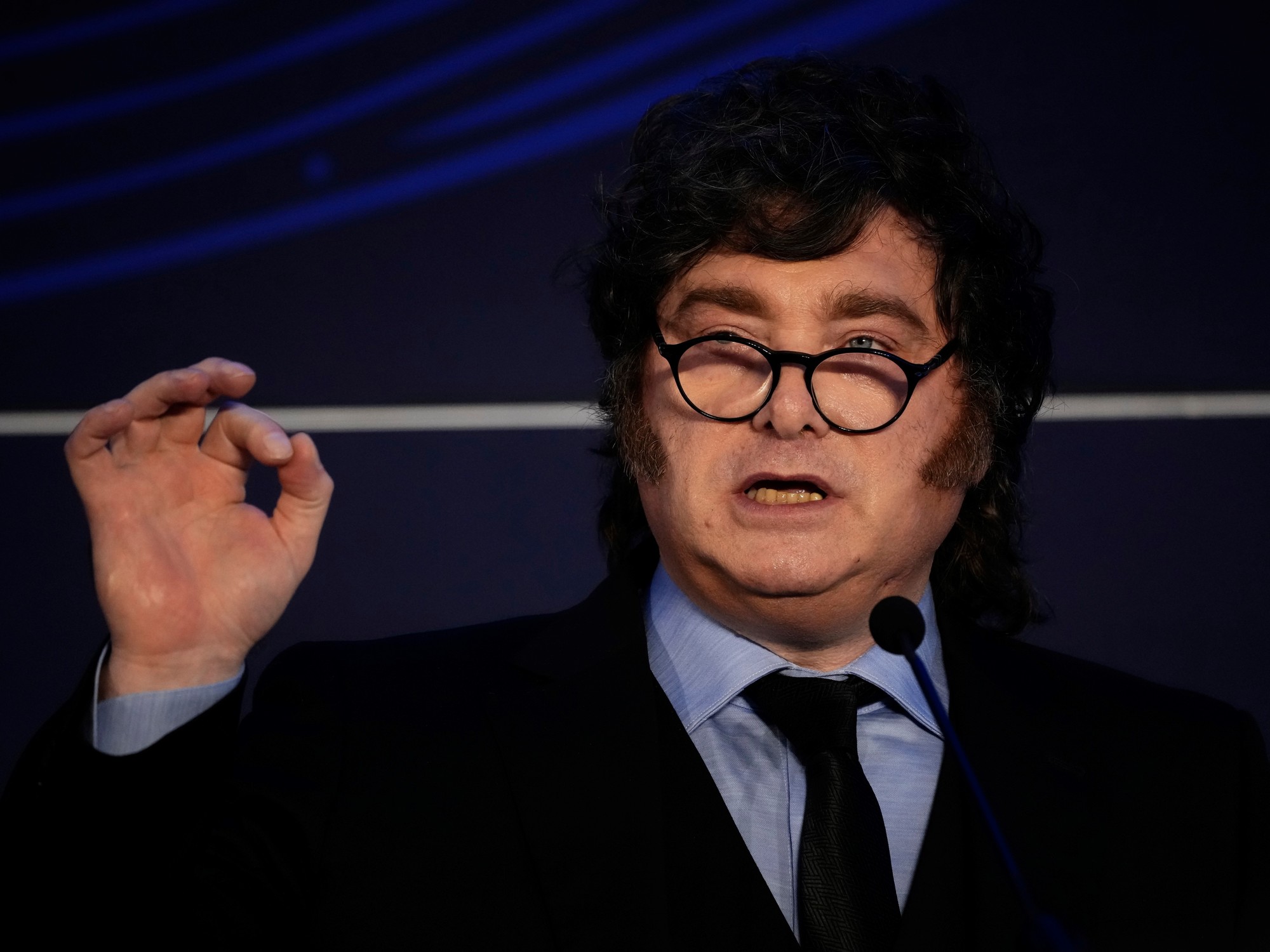 La respuesta de ADEPA a los insultos de Milei a periodistas editores.