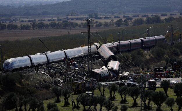 Tragedia ferroviaria en España: subió a 68 la cifra de muertos y siguen los rescates en Toledo